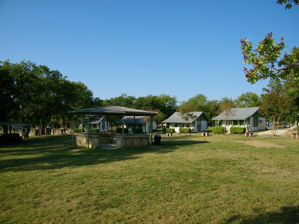River Front Motel Bandera Dış mekan fotoğraf