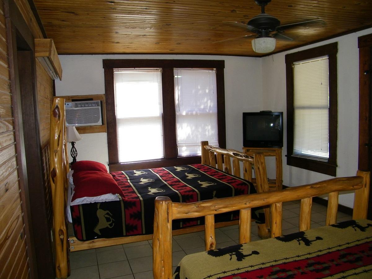 River Front Motel Bandera Dış mekan fotoğraf